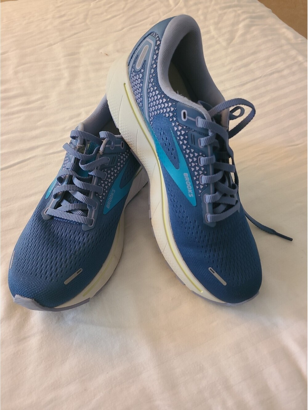 Women’s Brooks Running Shoes Sz 9.5 Ghost 14 Blue Ocean, Sneakers